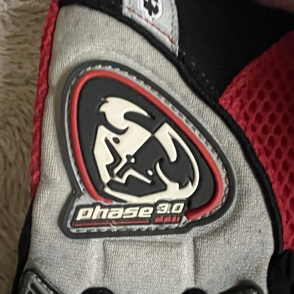 Youth Size XS 3/5 Thor Phase 3.0 Motocross Gloves Red Black‎ Style #1820